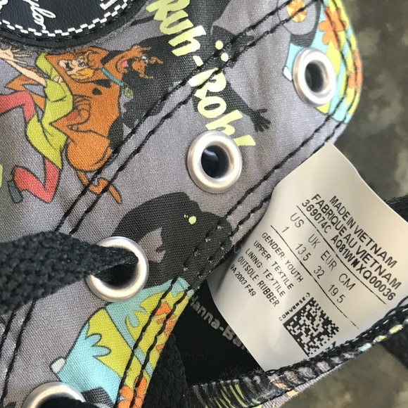 Kids Converse Scooby Doo x Chuck Taylor All Star High Tops (glow in the dark)💫 - Picture 9 of 10